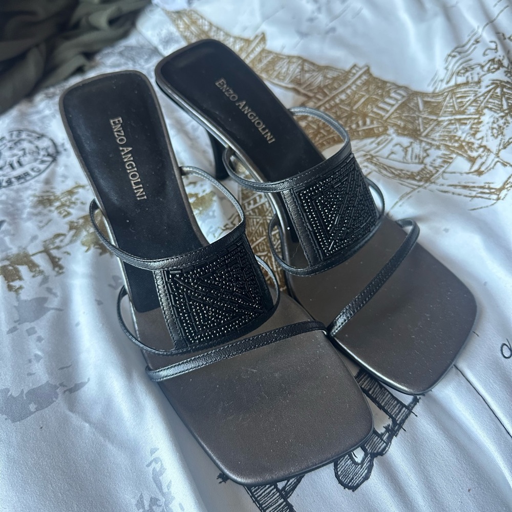 Enzo Angiolini high heels